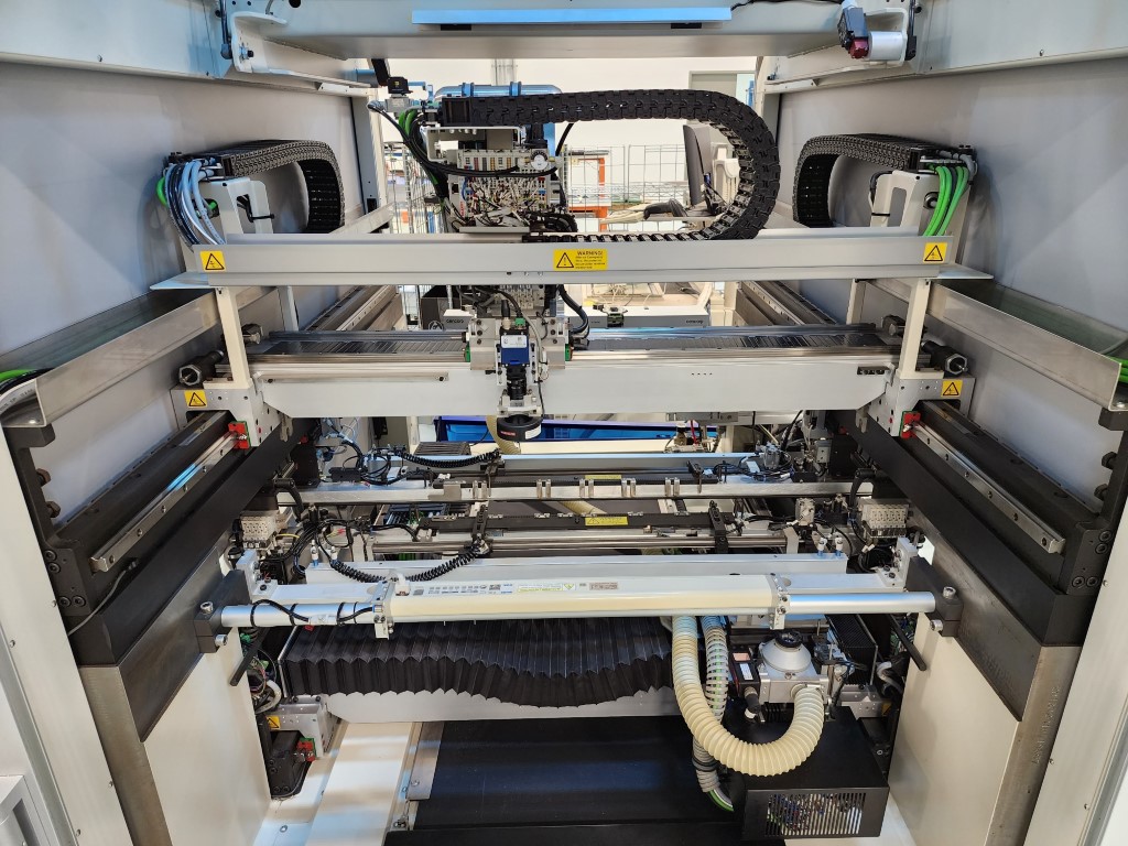 Cencorp 1300BR Routing System, Machine ID: 8571